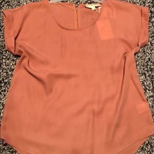 ‼️‼️‼️ SOLD ‼️‼️‼️ Short sleeve top